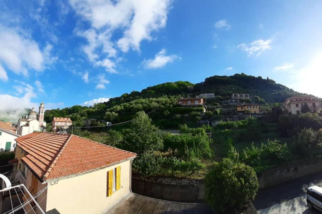 O Barba! Mare E Monti.... Apartman Carasco Kültér fotó